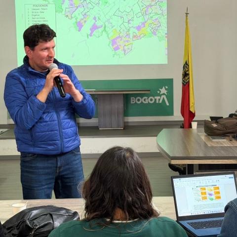 Fortalecemos capacidades para la implementación de la estrategia Revitaliza tu Barrio