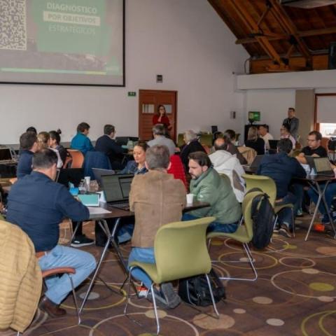 Planeación estratégica de Hábitat: balance de gestión y retos para lo que resta de la administración