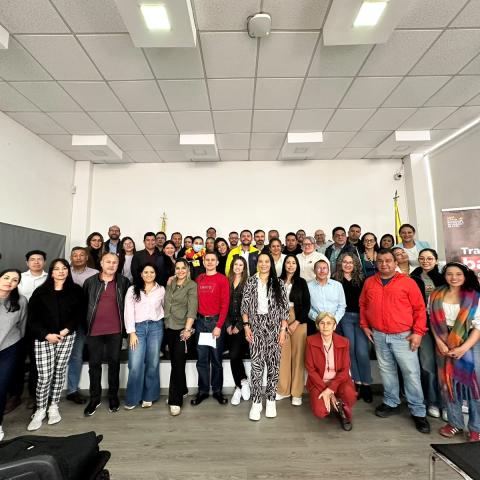 Trabajo en equipo, el valor protagonista de una jornada de aprendizaje en Hábitat